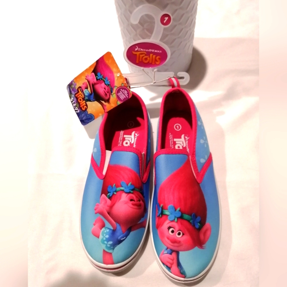 🔥SALE🔥 Trolls DreamWorks Poppy Slip-on Running Shoes Size 1 NWT